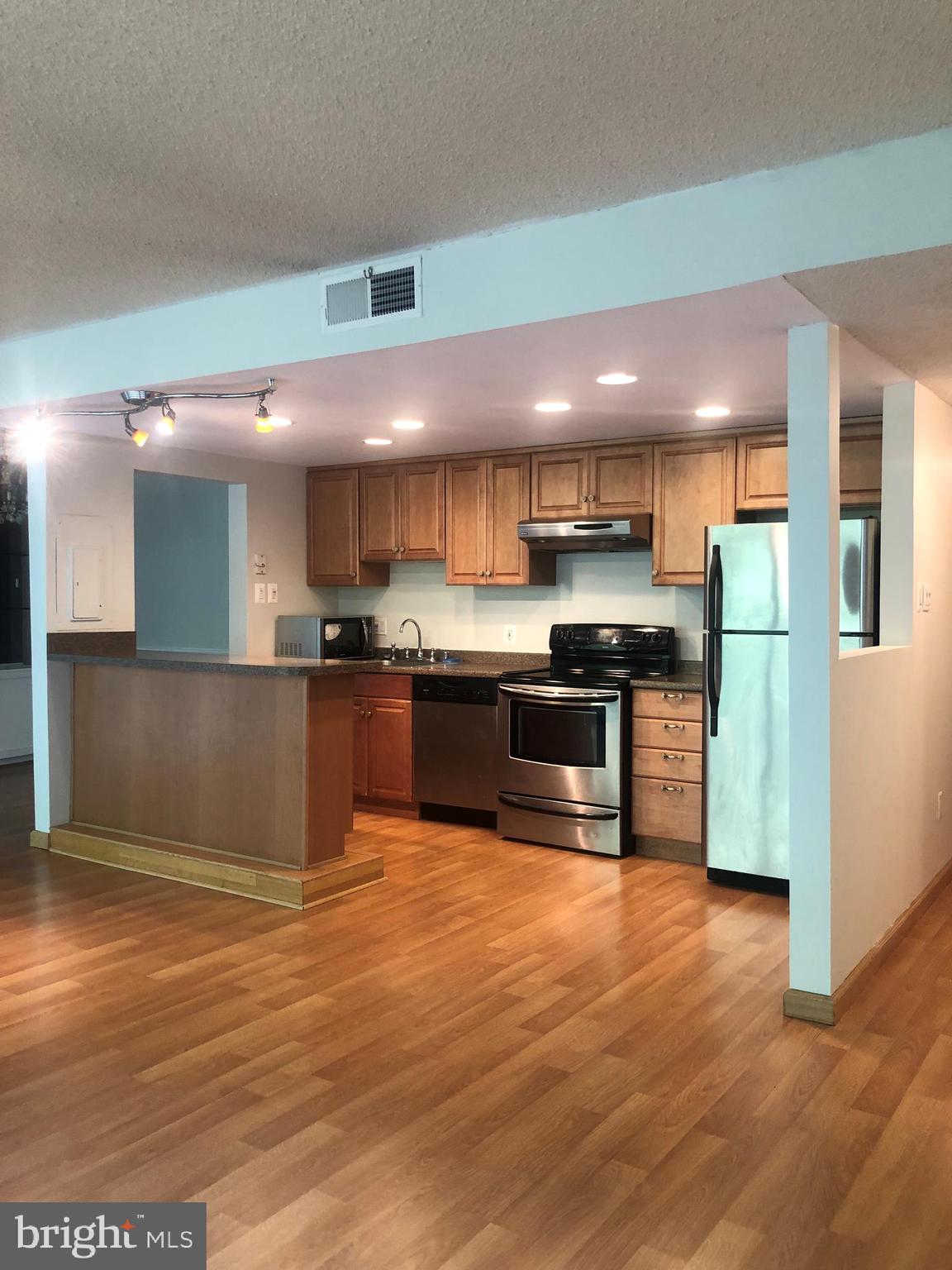 OLYMPUS AT LANDMARK - Residential Lease