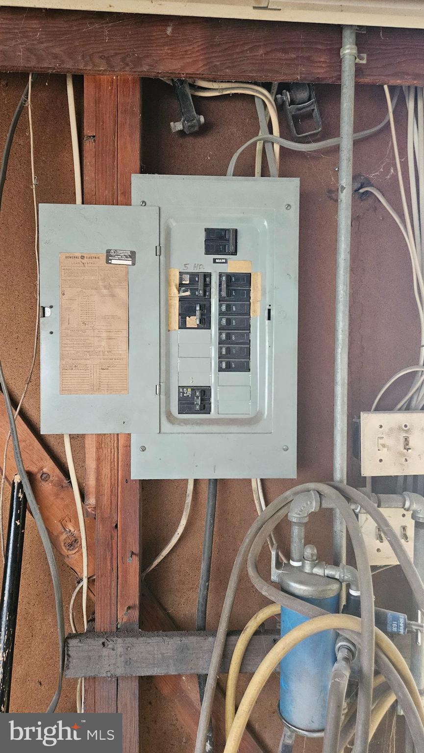 NONE  NO HOA - Residential