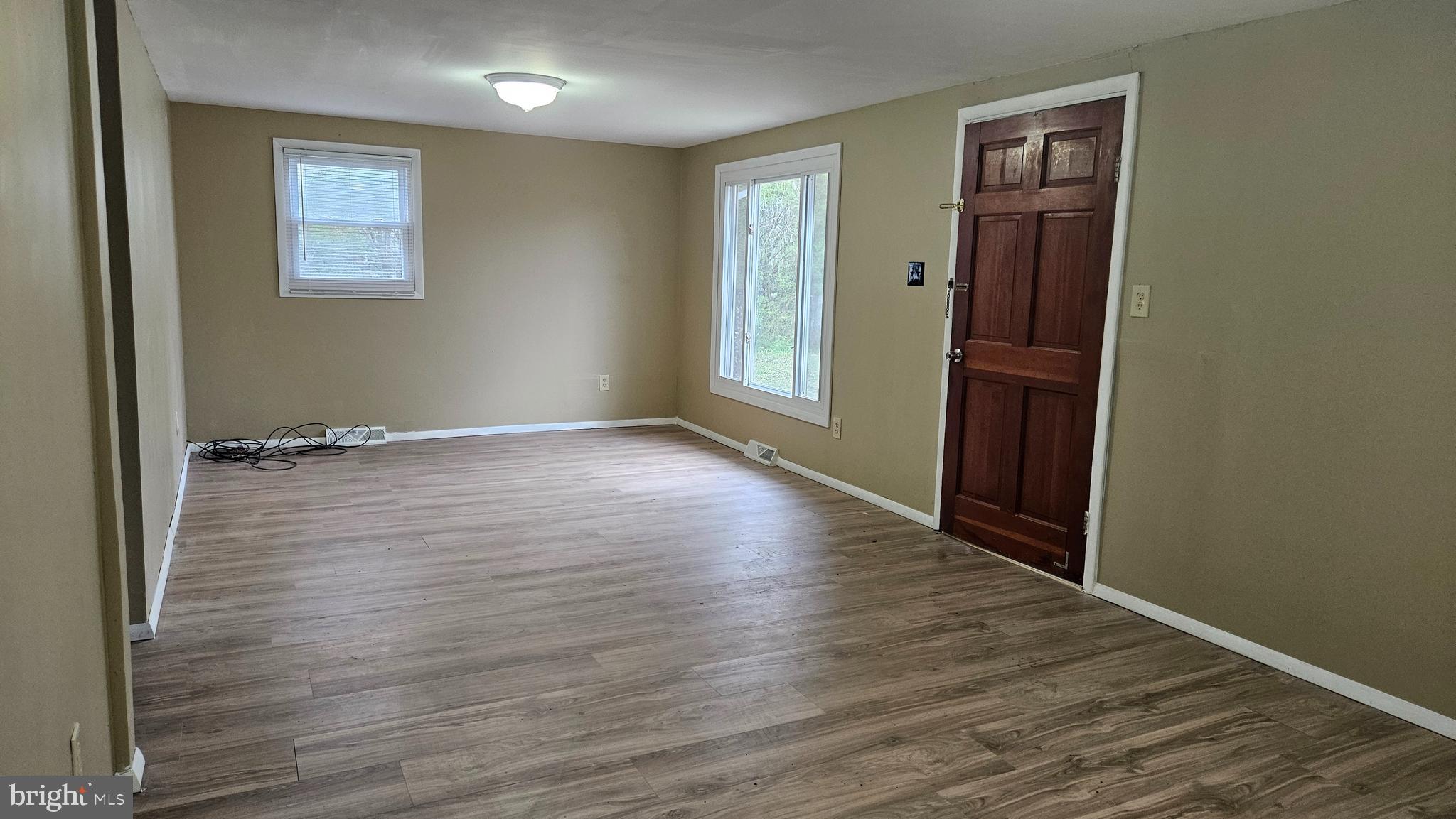 NONE  NO HOA - Residential