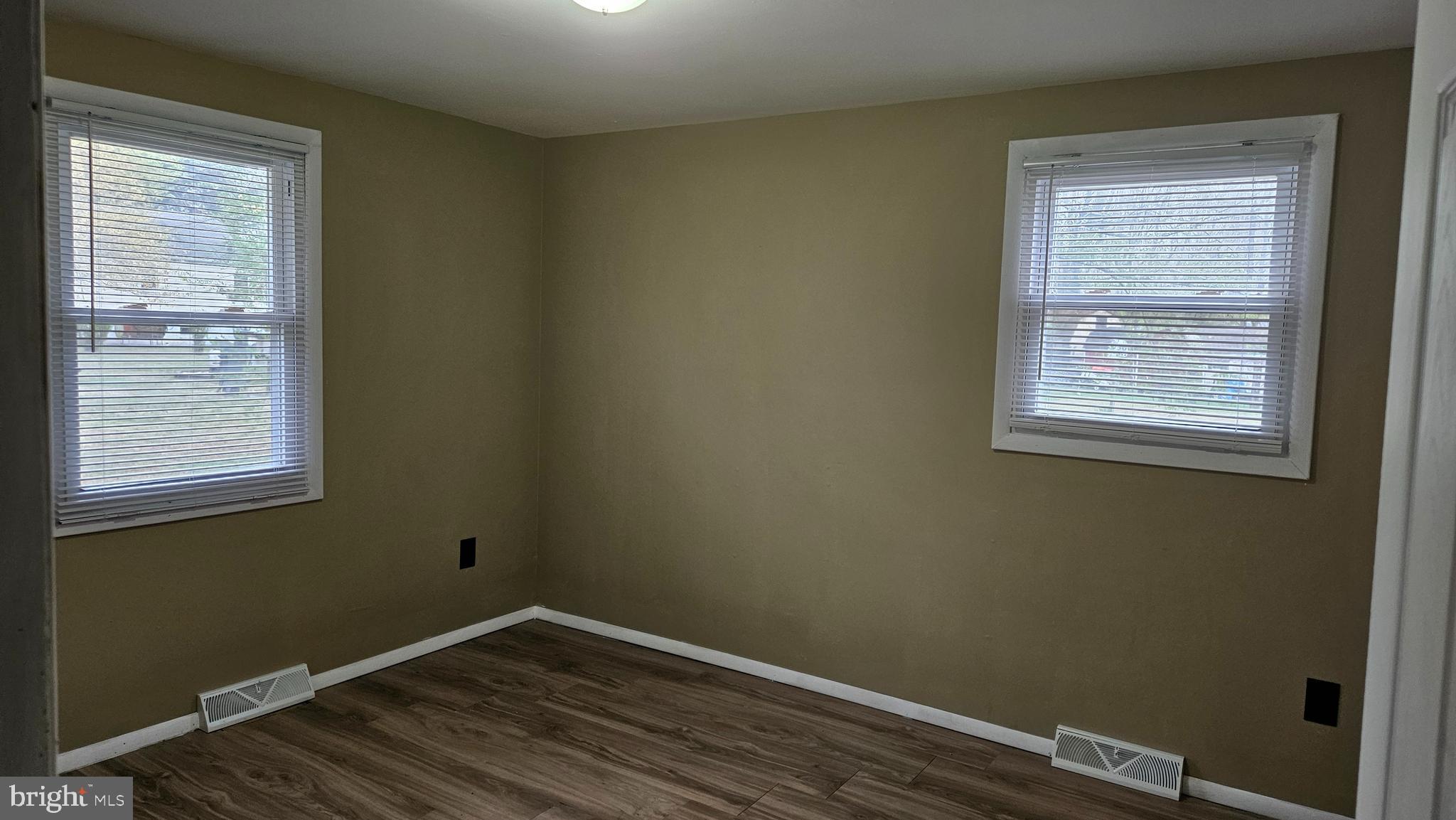 NONE  NO HOA - Residential