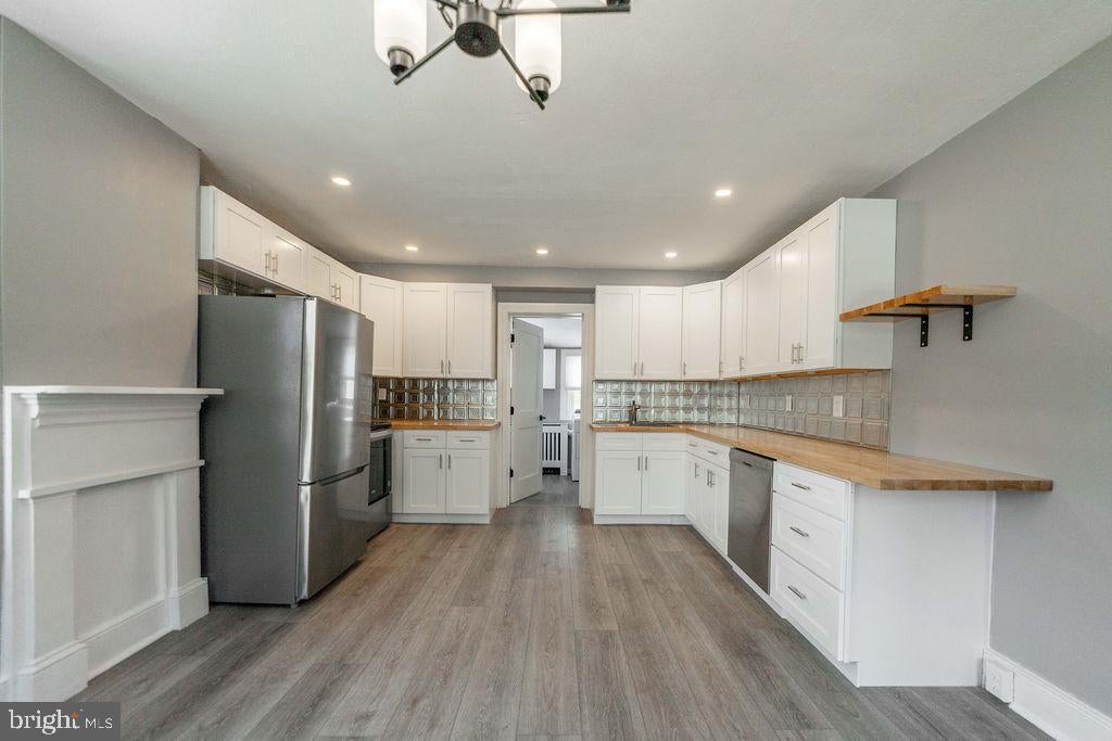396 W MAIN STREET 2