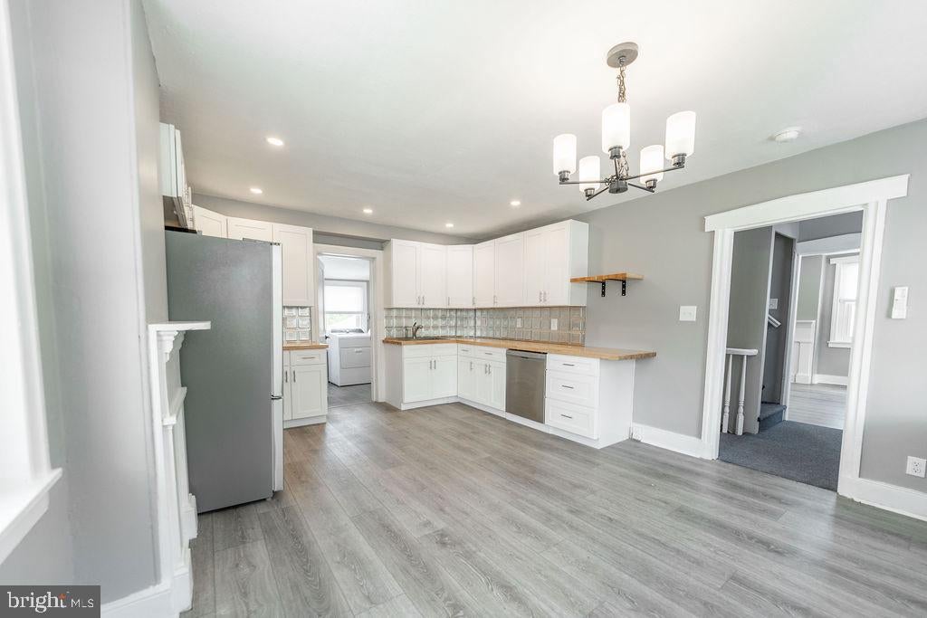 396 W MAIN STREET 2