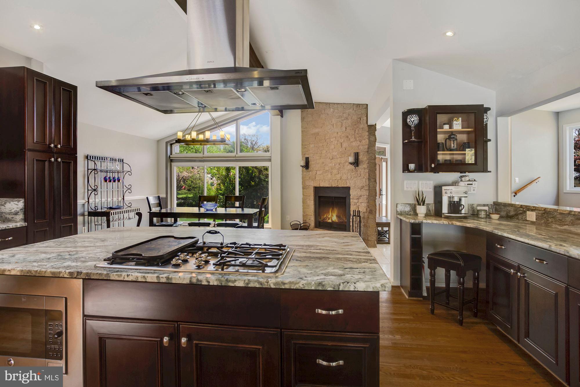 DUNN LORING WOODS - Residential