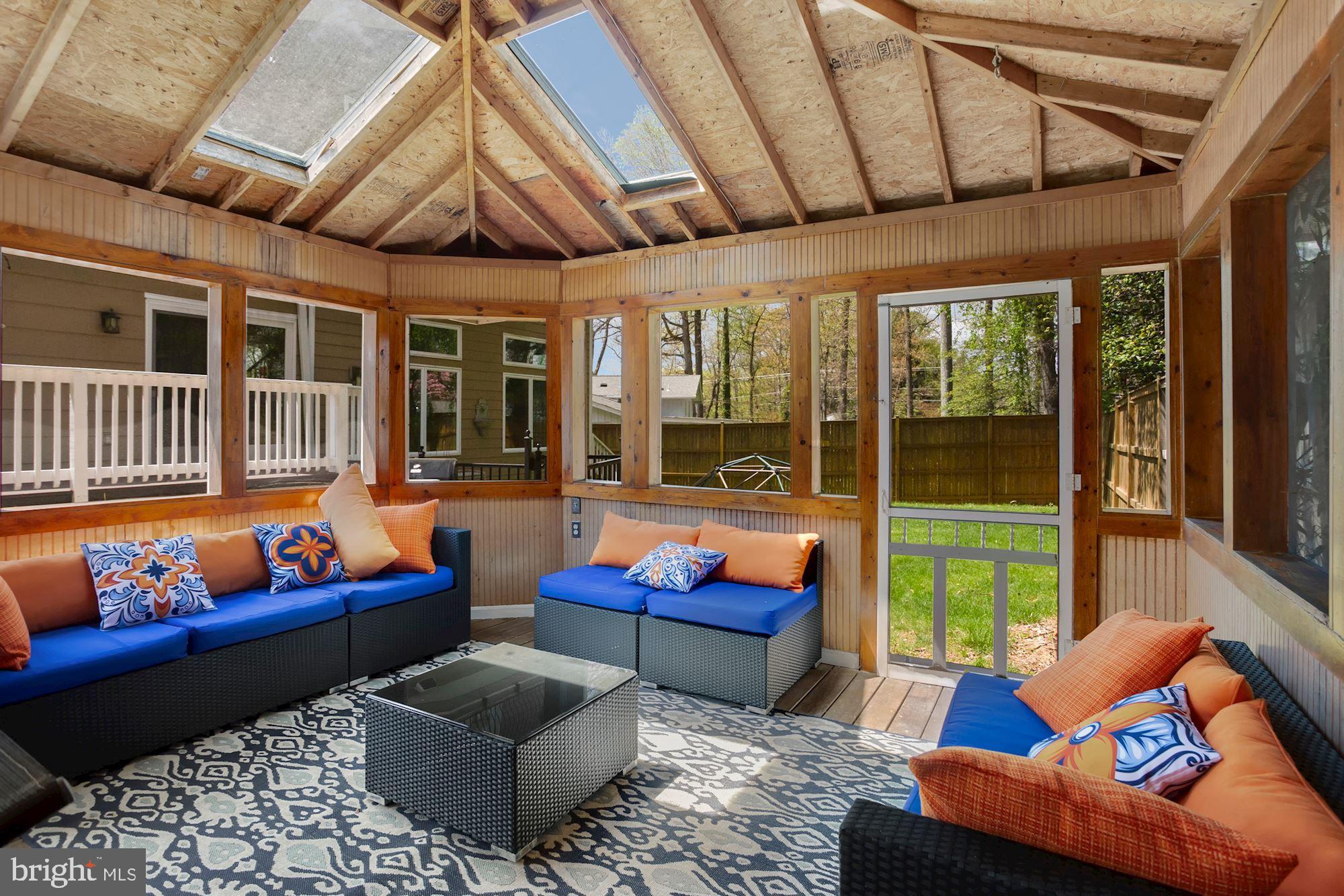 DUNN LORING WOODS - Residential