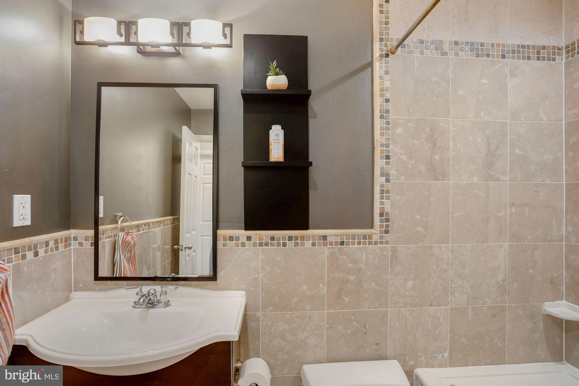 DUNN LORING WOODS - Residential