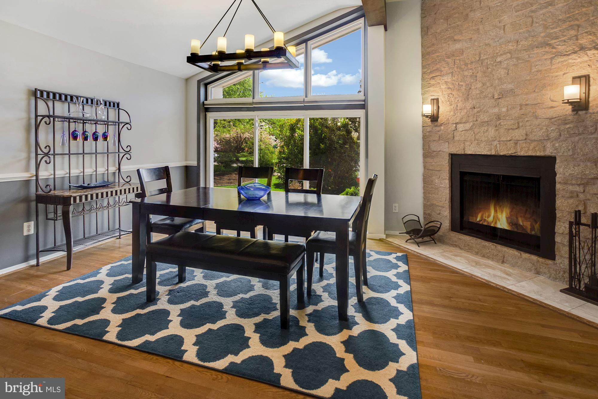 DUNN LORING WOODS - Residential