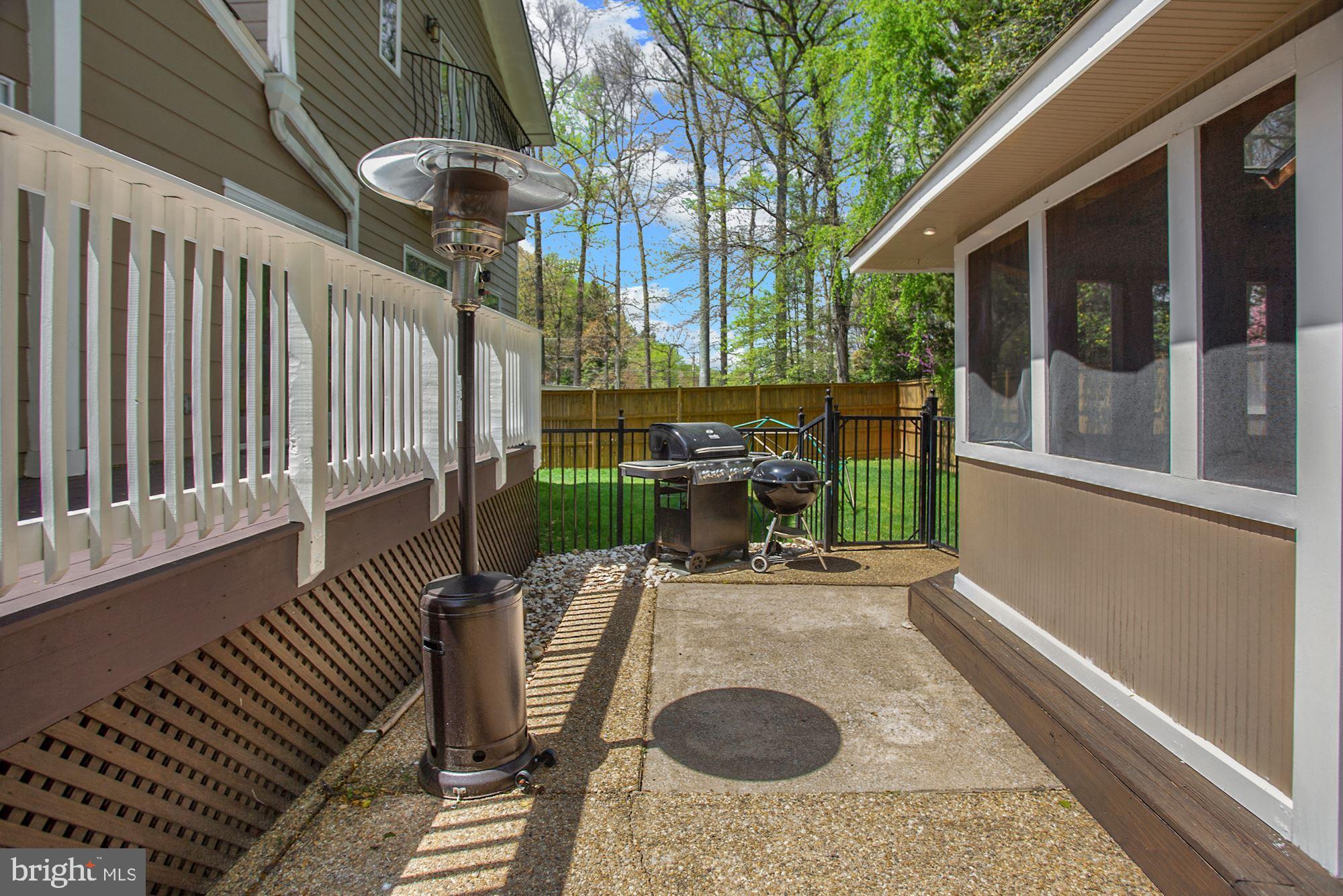 DUNN LORING WOODS - Residential