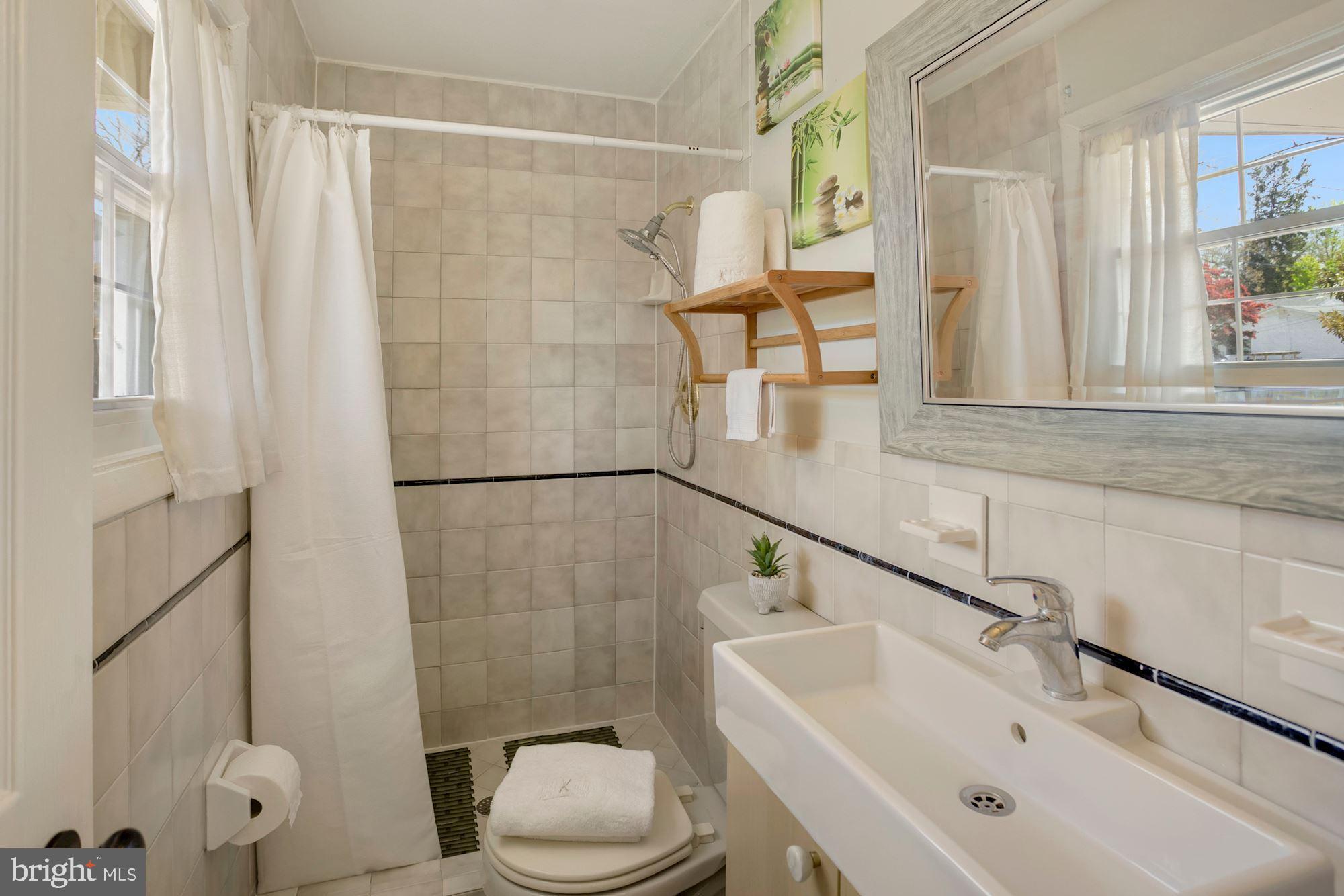 DUNN LORING WOODS - Residential