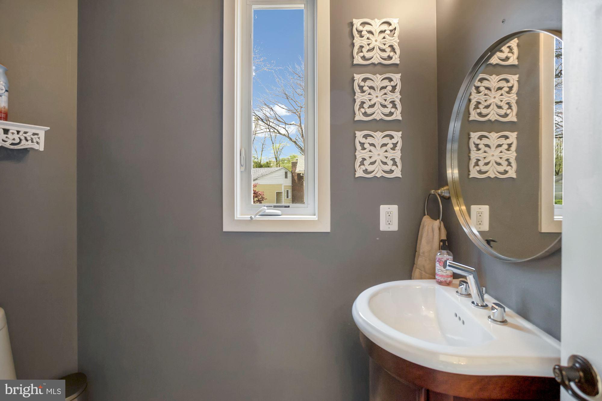 DUNN LORING WOODS - Residential