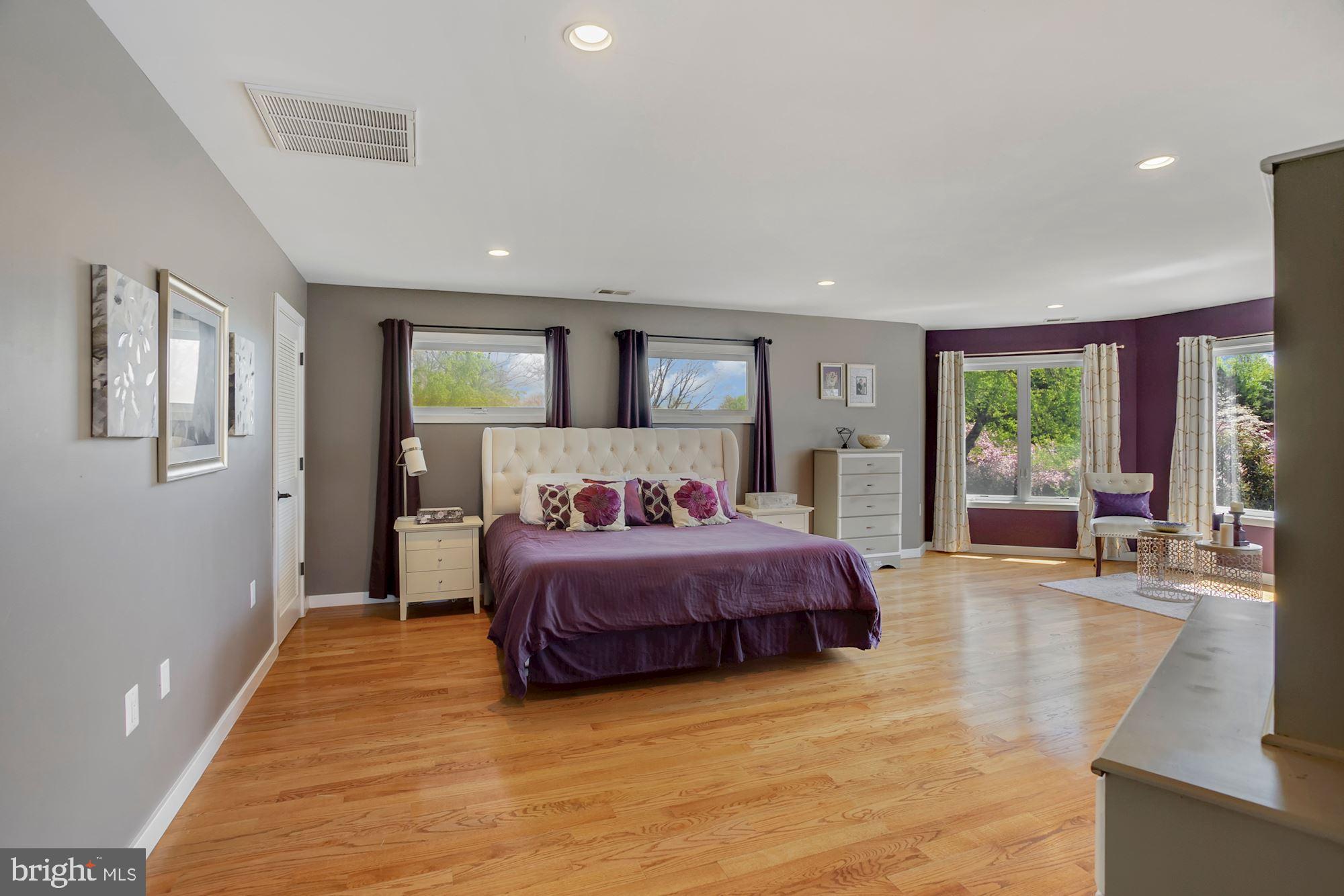 DUNN LORING WOODS - Residential