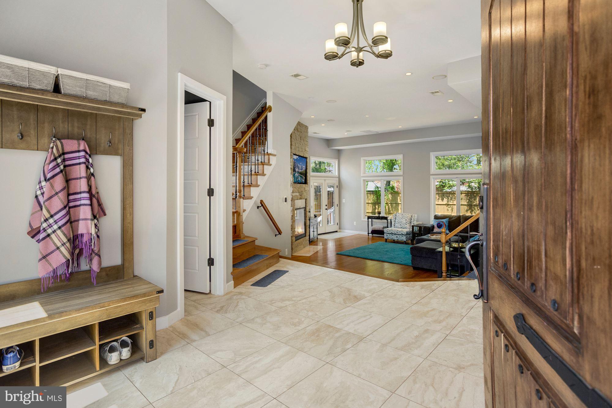 DUNN LORING WOODS - Residential