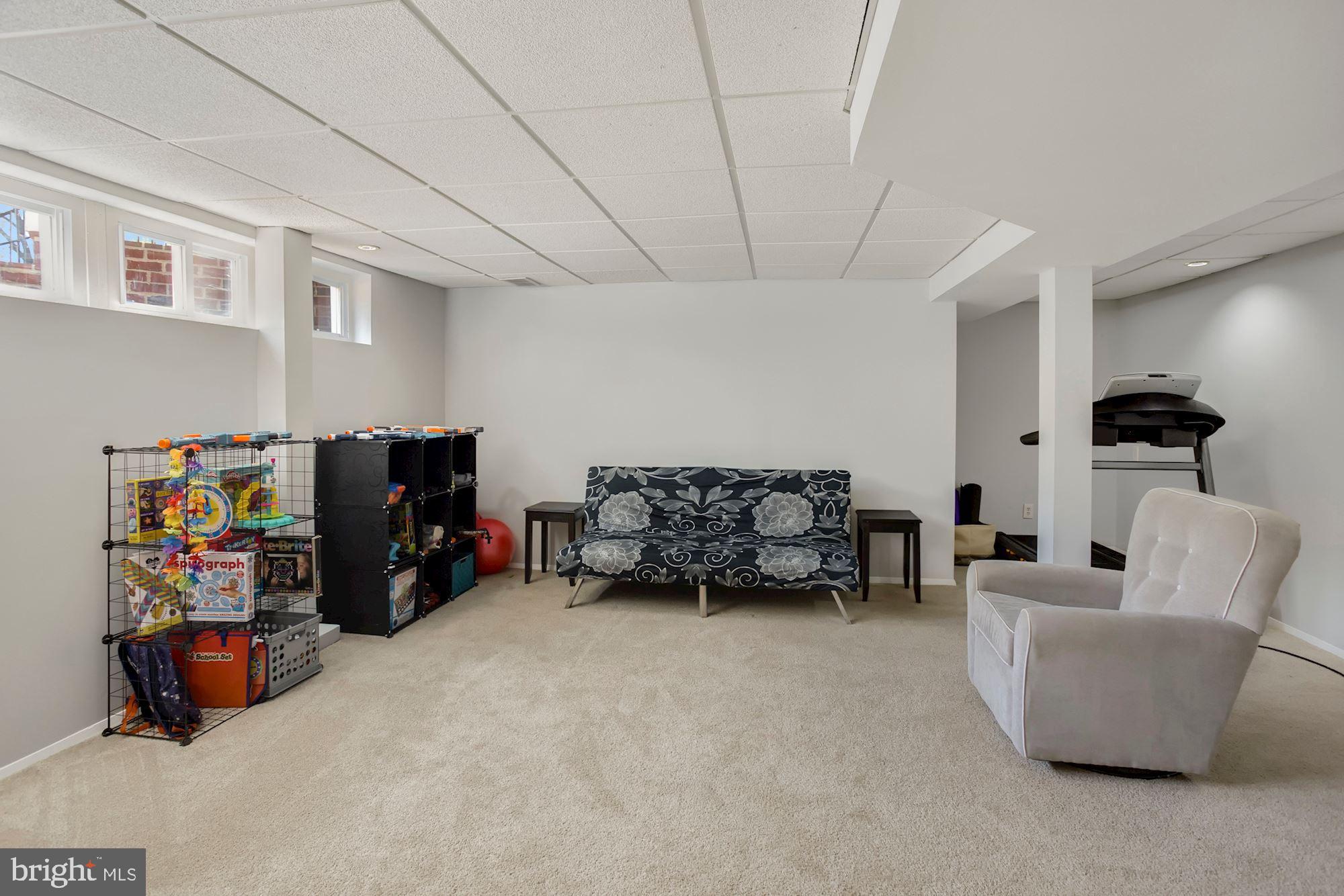 DUNN LORING WOODS - Residential