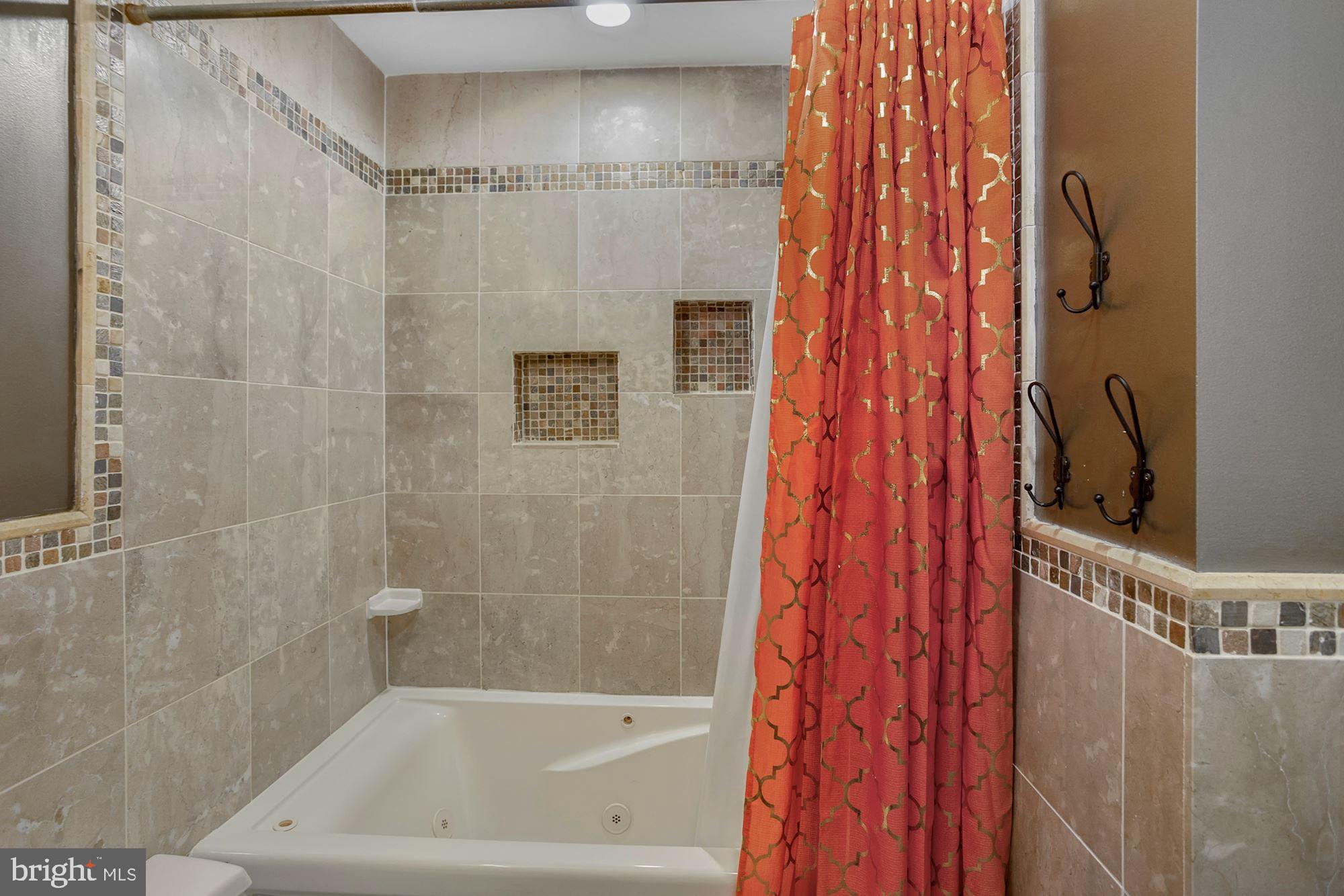 DUNN LORING WOODS - Residential