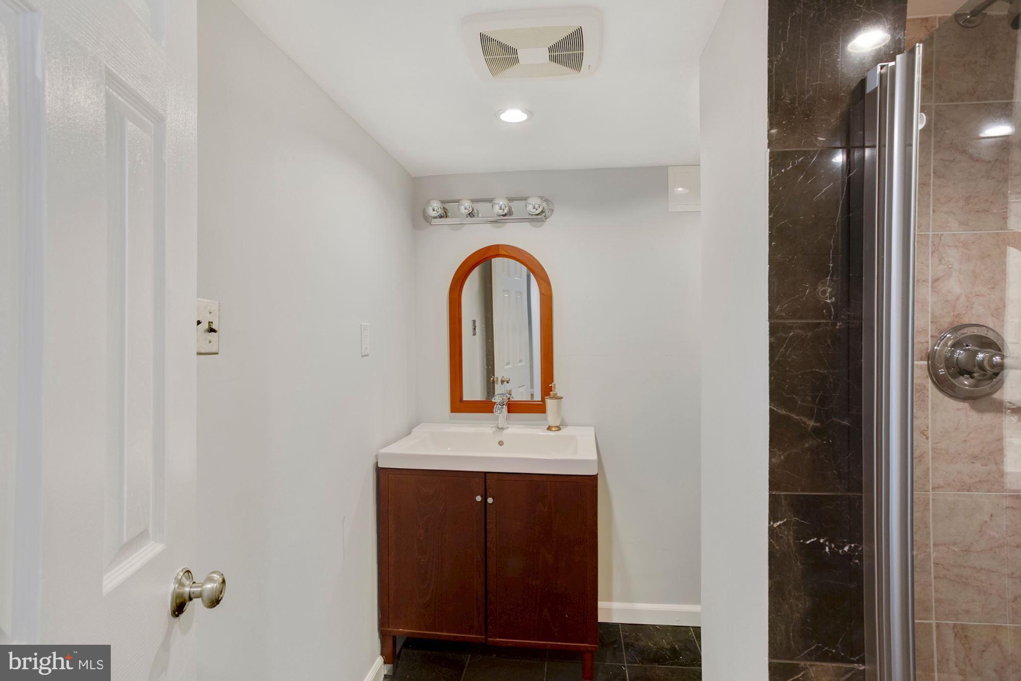 DUNN LORING WOODS - Residential