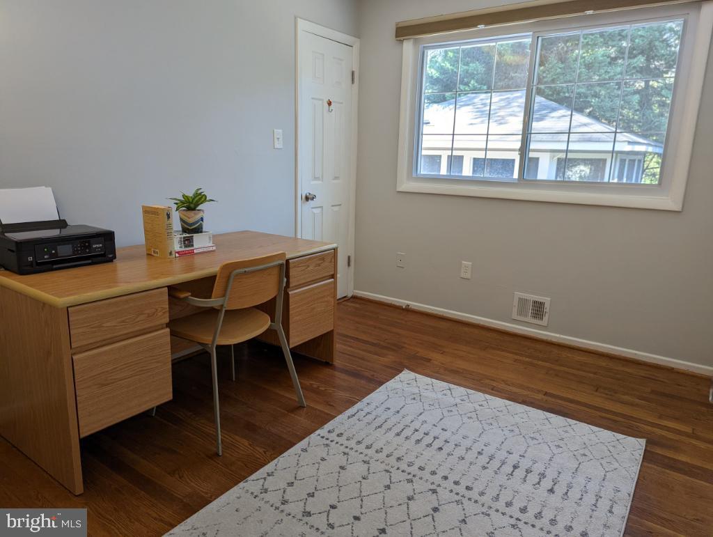 DUNN LORING WOODS - Residential