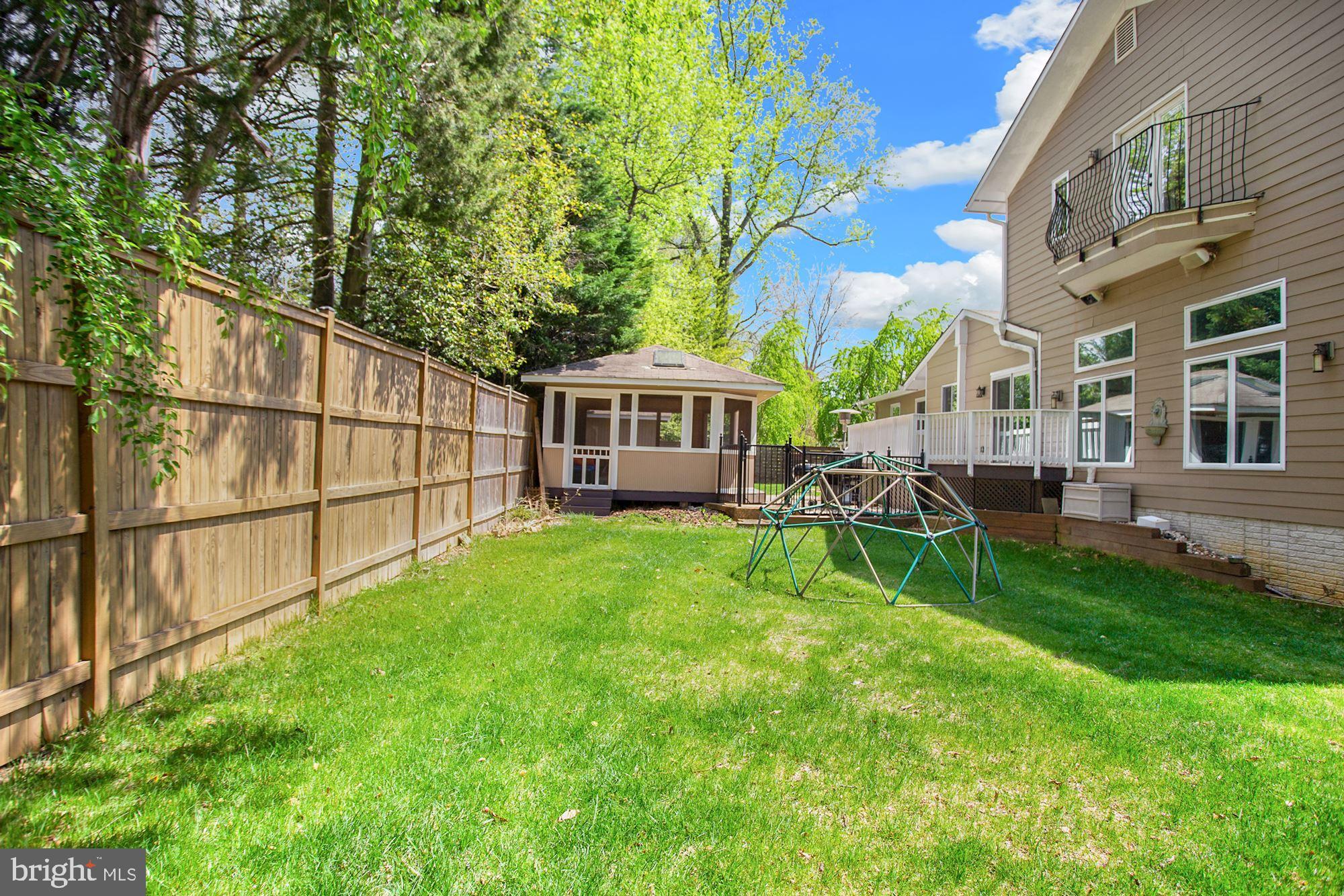 DUNN LORING WOODS - Residential