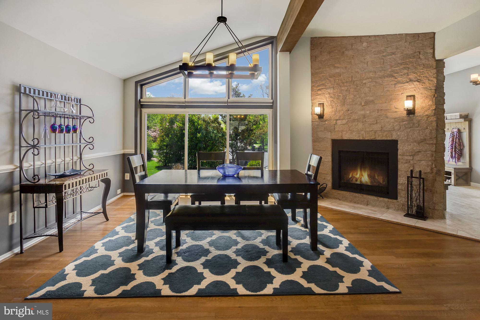 DUNN LORING WOODS - Residential