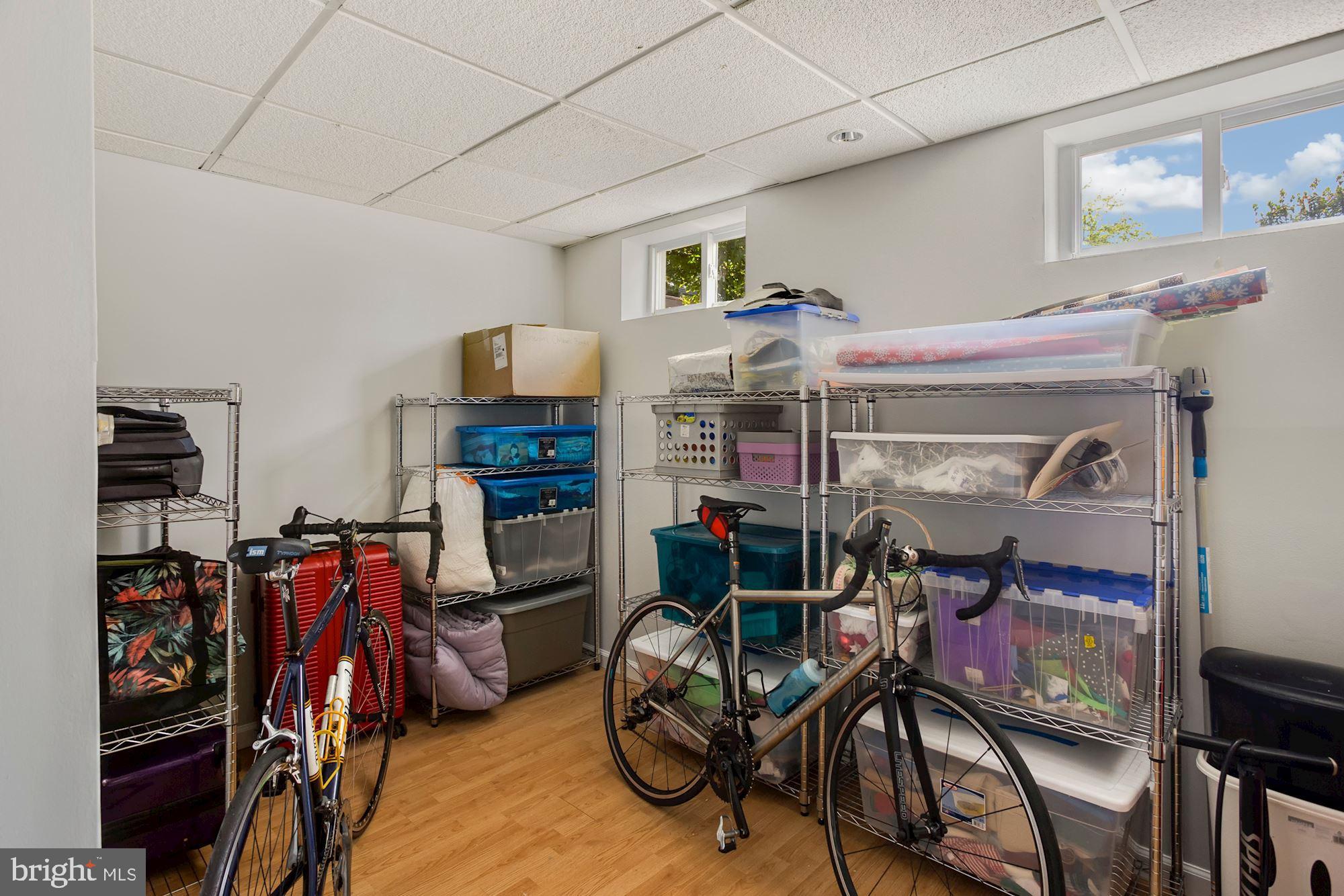 DUNN LORING WOODS - Residential