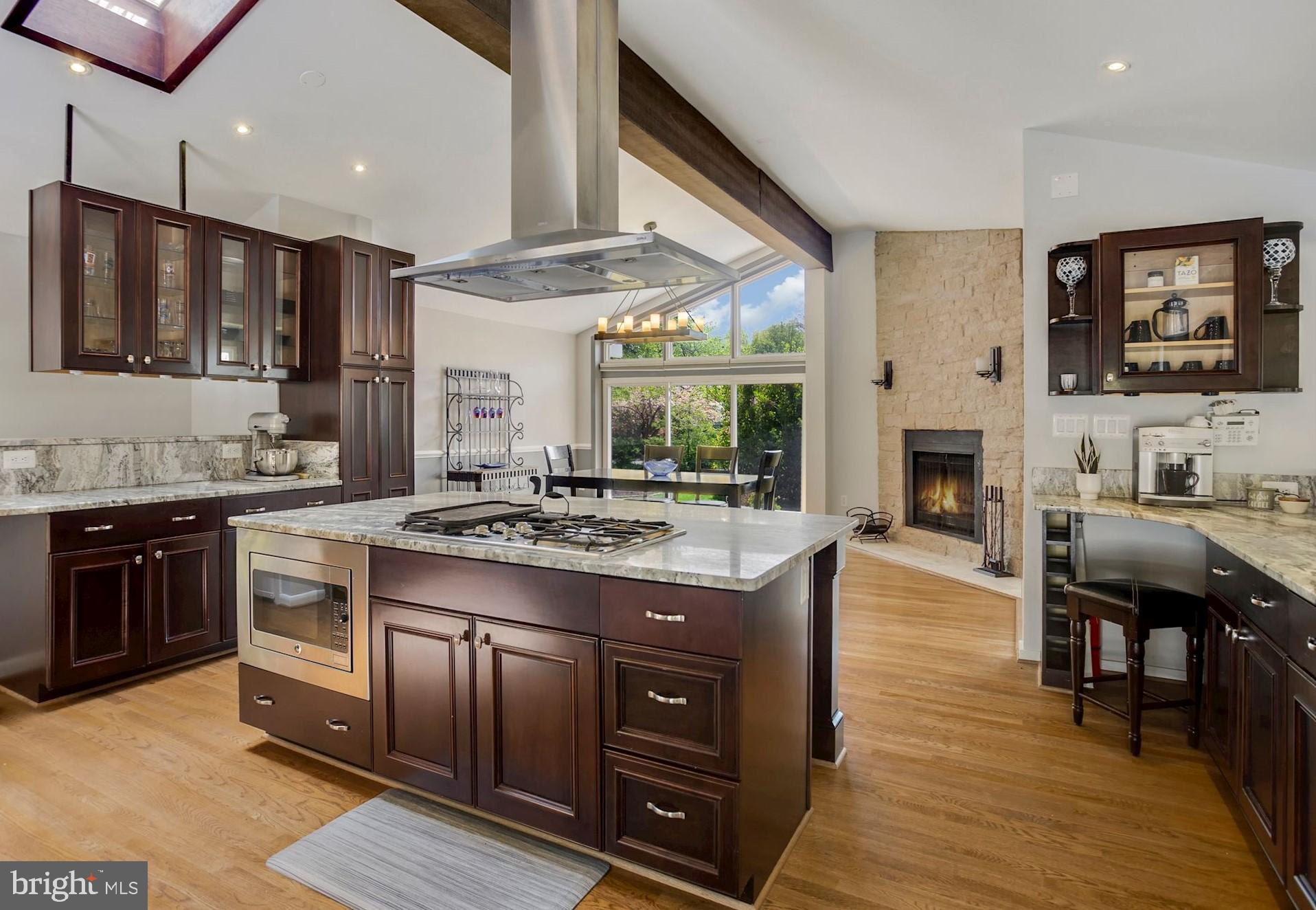 DUNN LORING WOODS - Residential