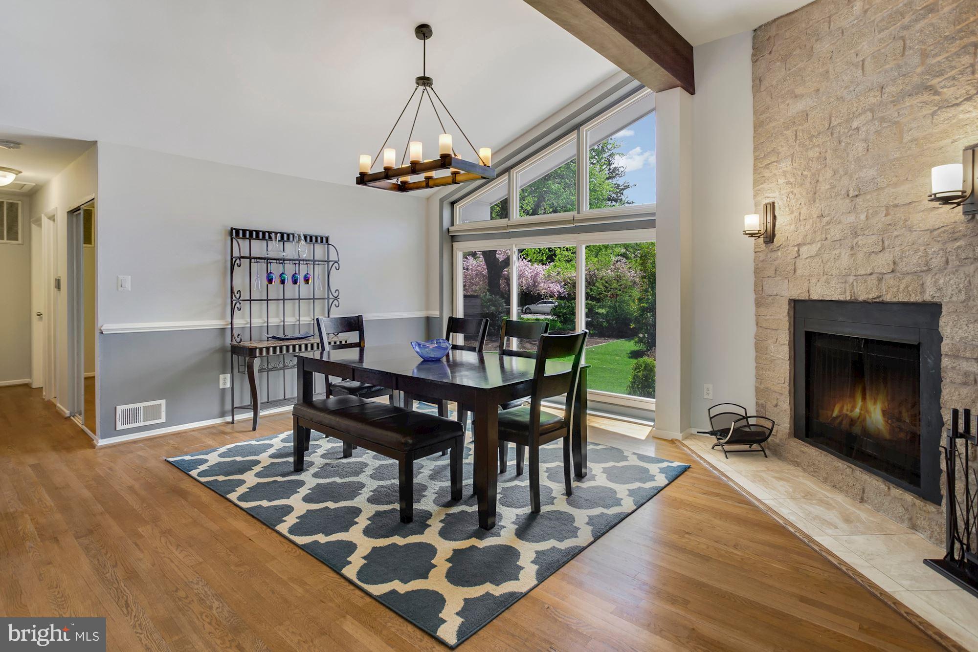 DUNN LORING WOODS - Residential