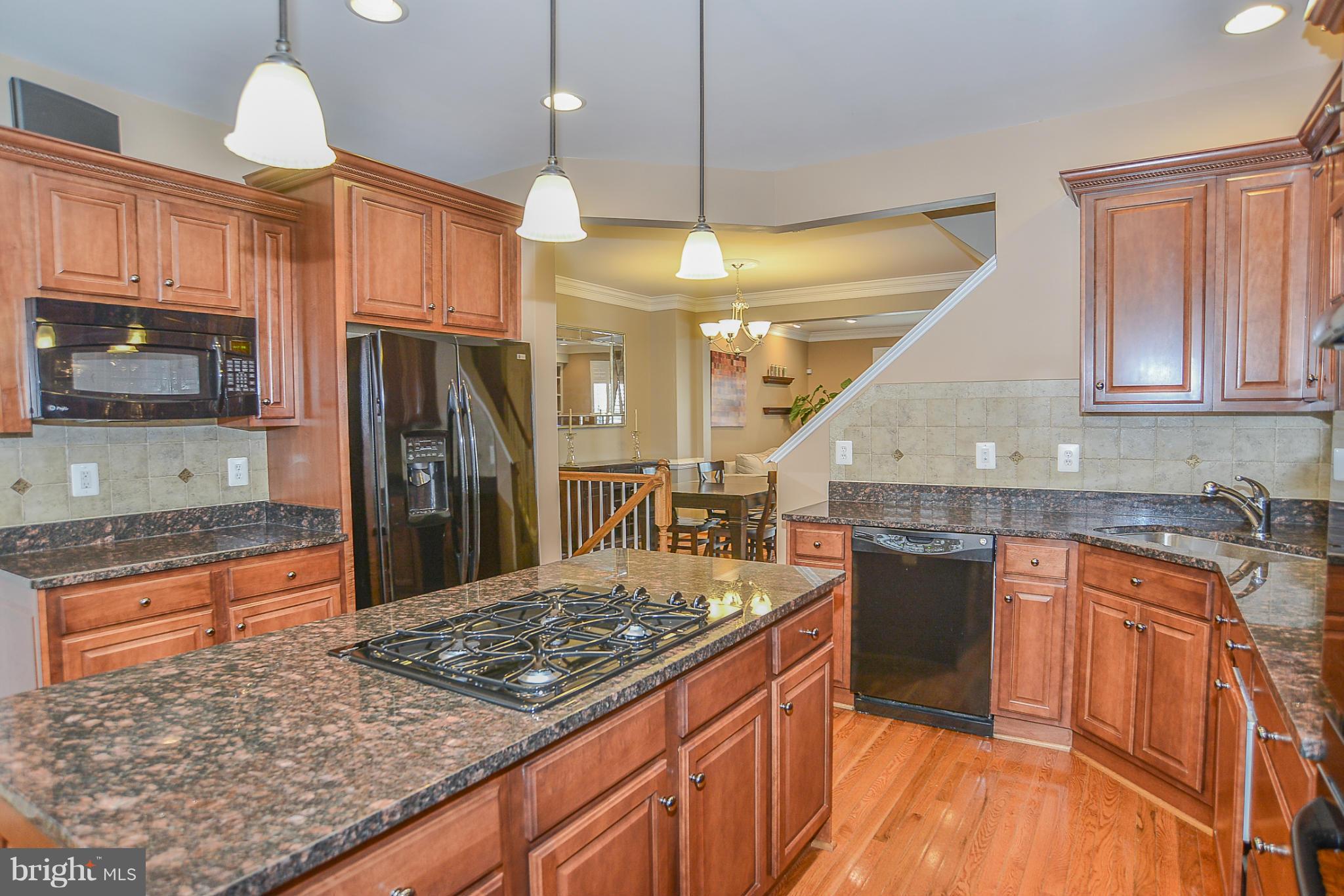 SHIRLINGTON CREST - Residential