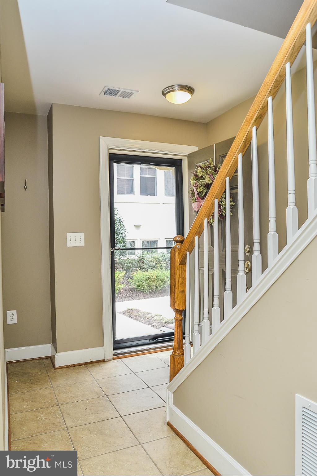 SHIRLINGTON CREST - Residential