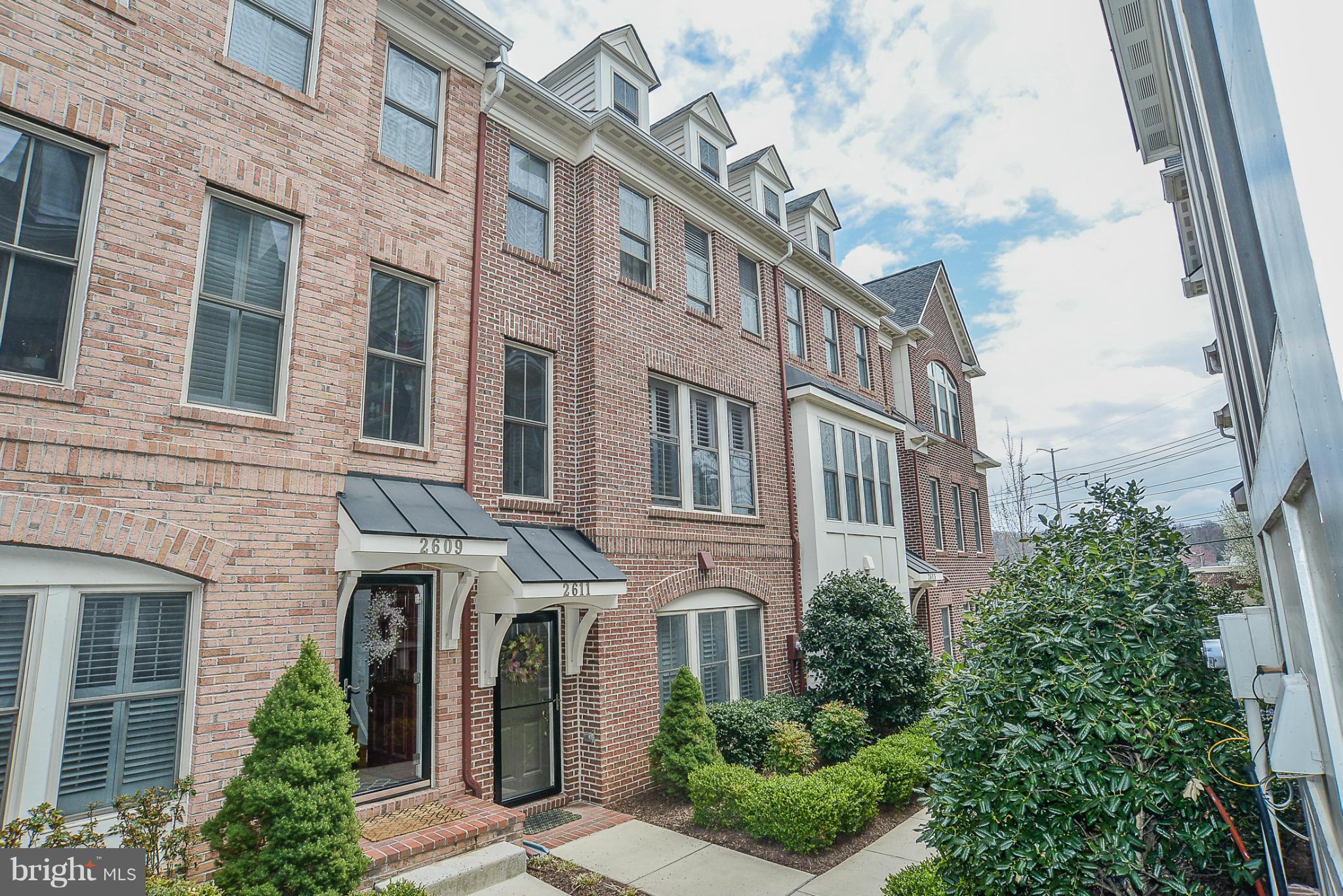 SHIRLINGTON CREST - Residential