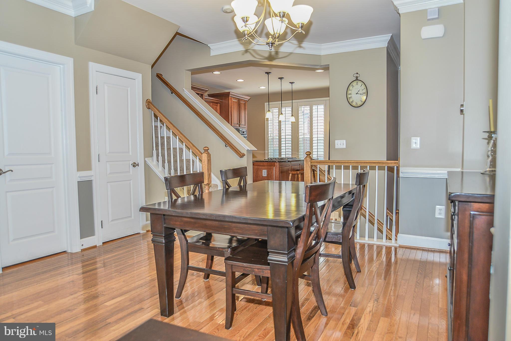 SHIRLINGTON CREST - Residential