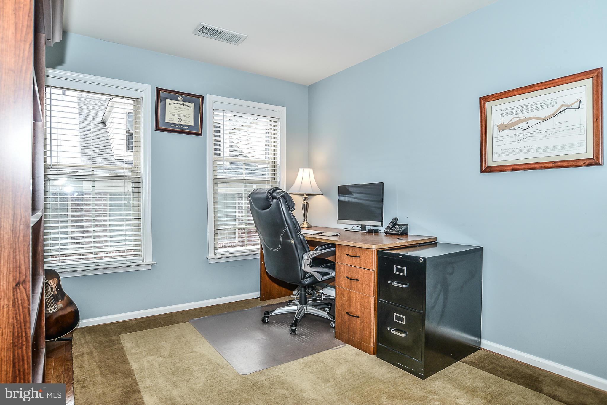 SHIRLINGTON CREST - Residential