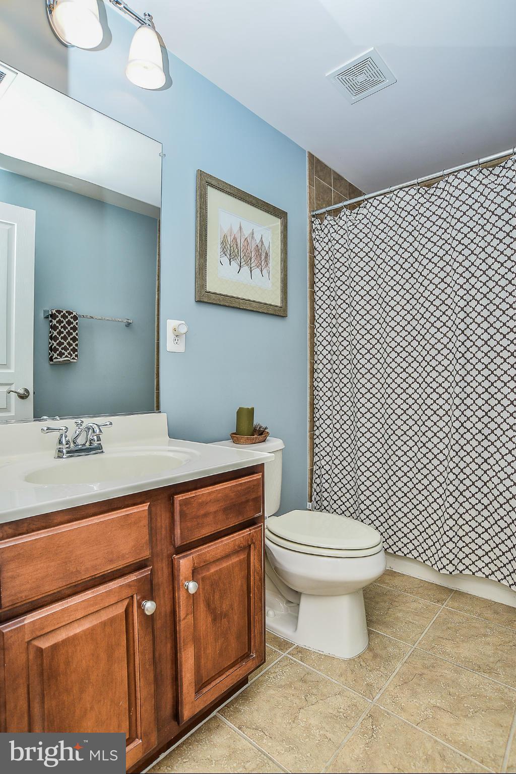 SHIRLINGTON CREST - Residential