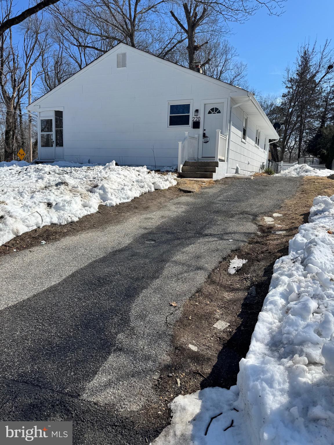 SILVER LAKE - Residential