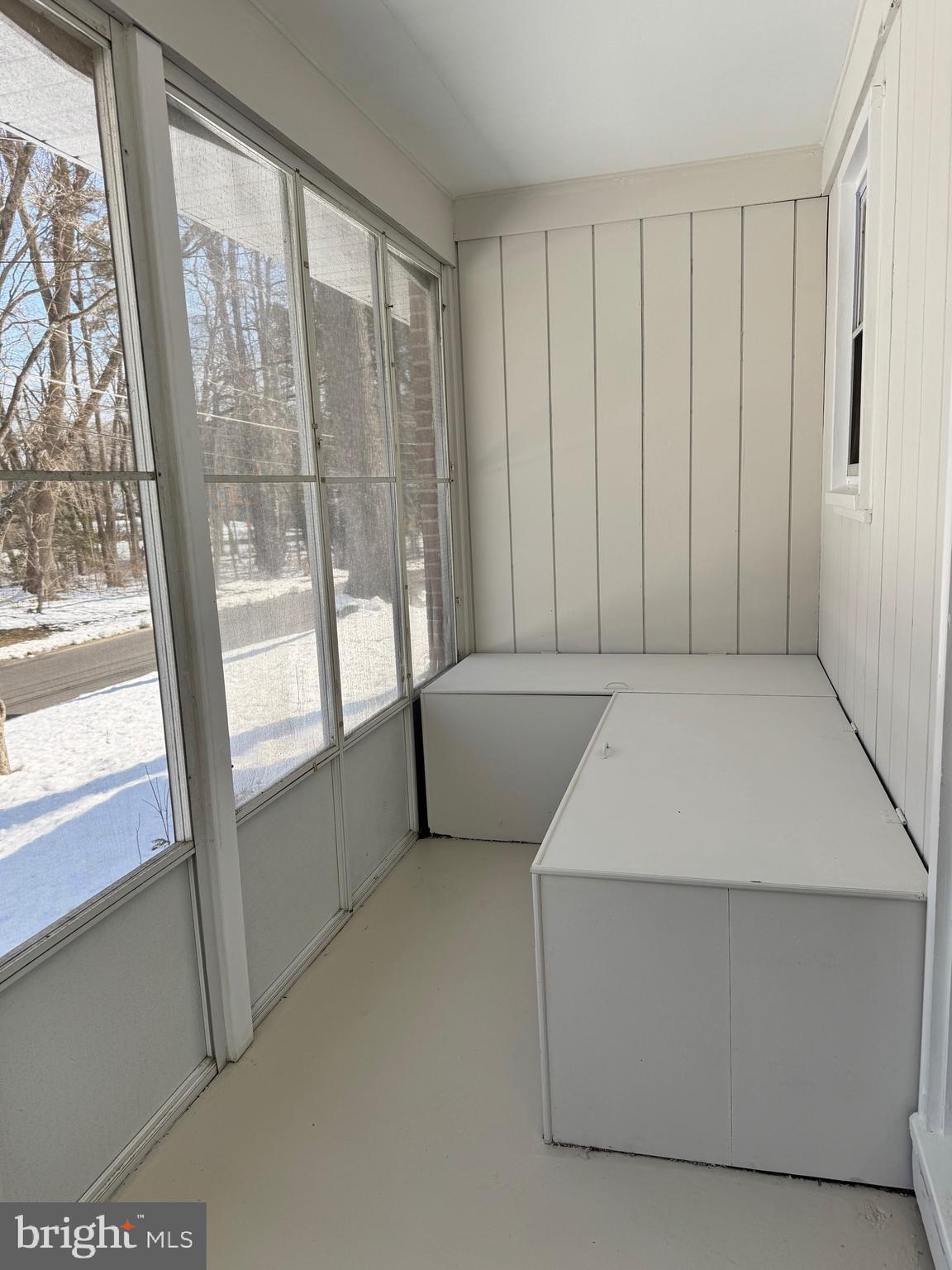 SILVER LAKE - Residential