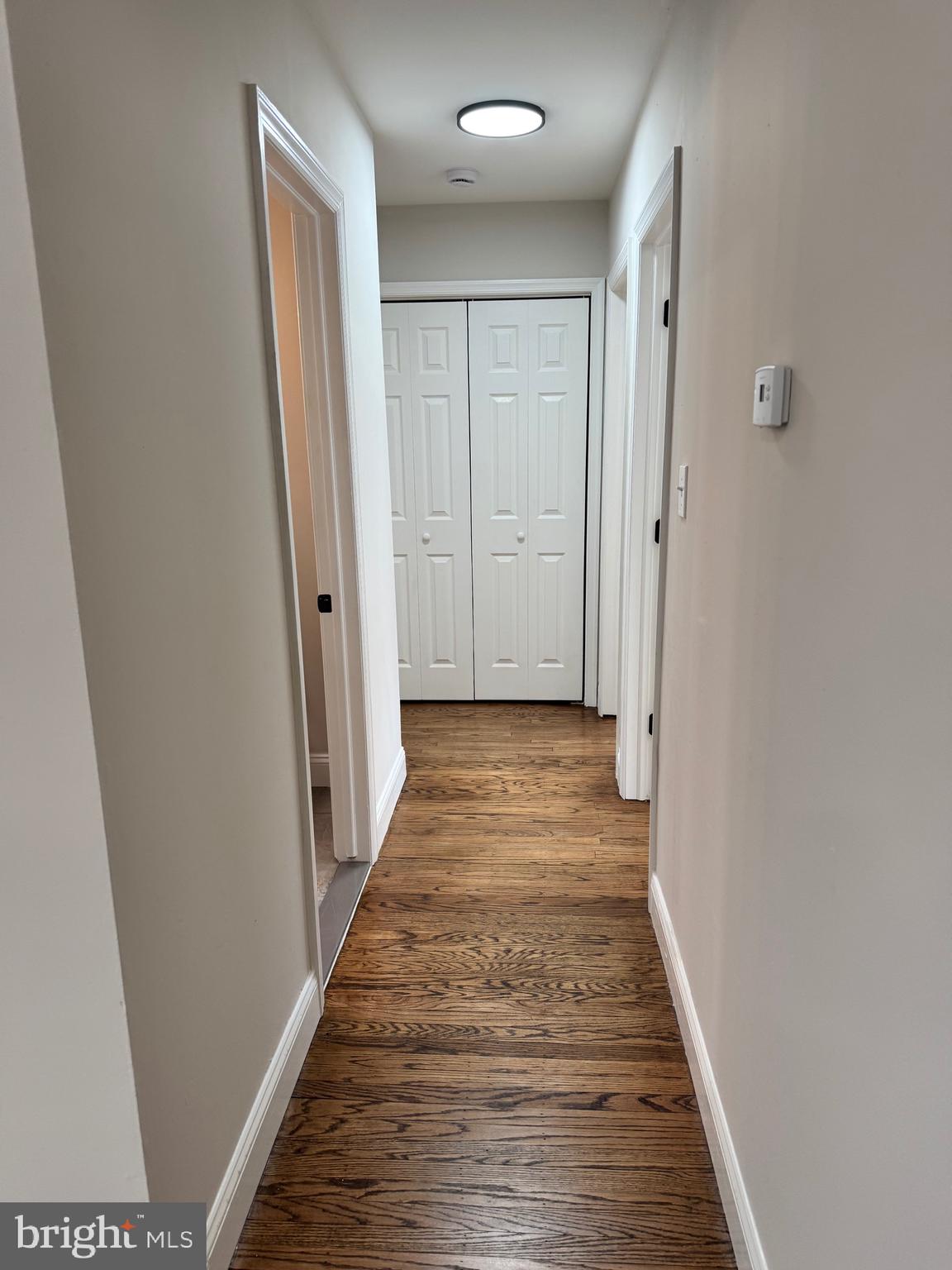 SILVER LAKE - Residential