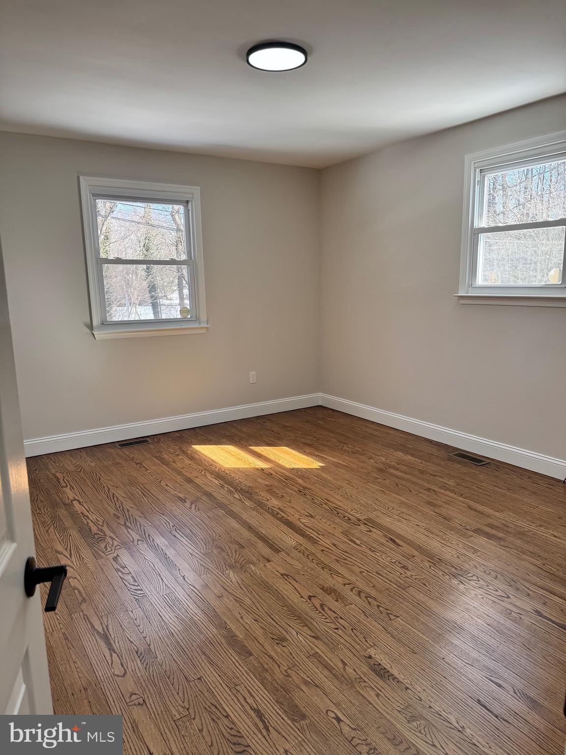 SILVER LAKE - Residential