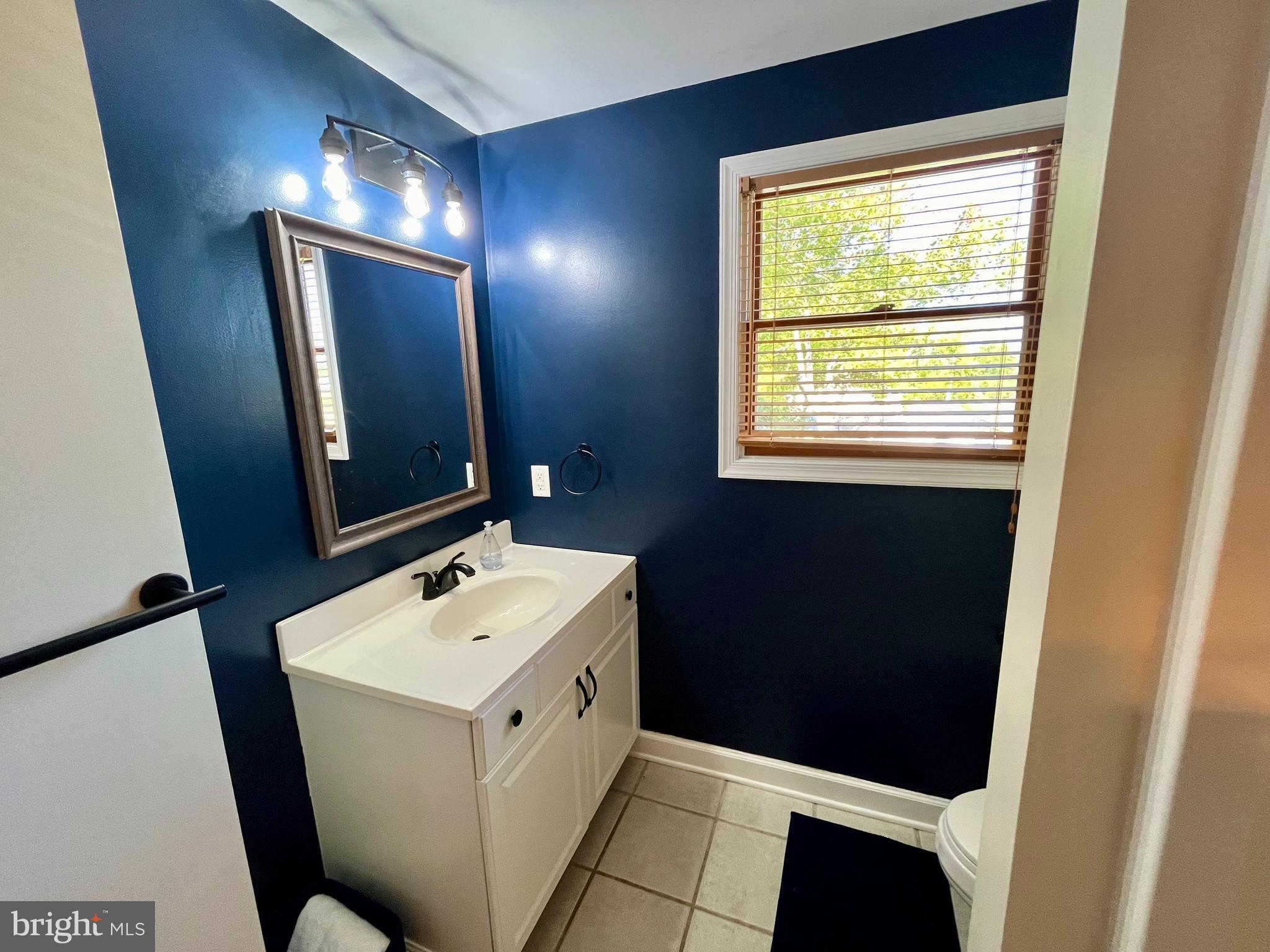 BELLEVUE - Residential Lease