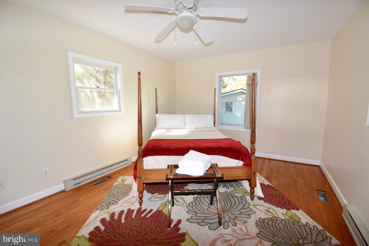 BELLEVUE - Residential Lease