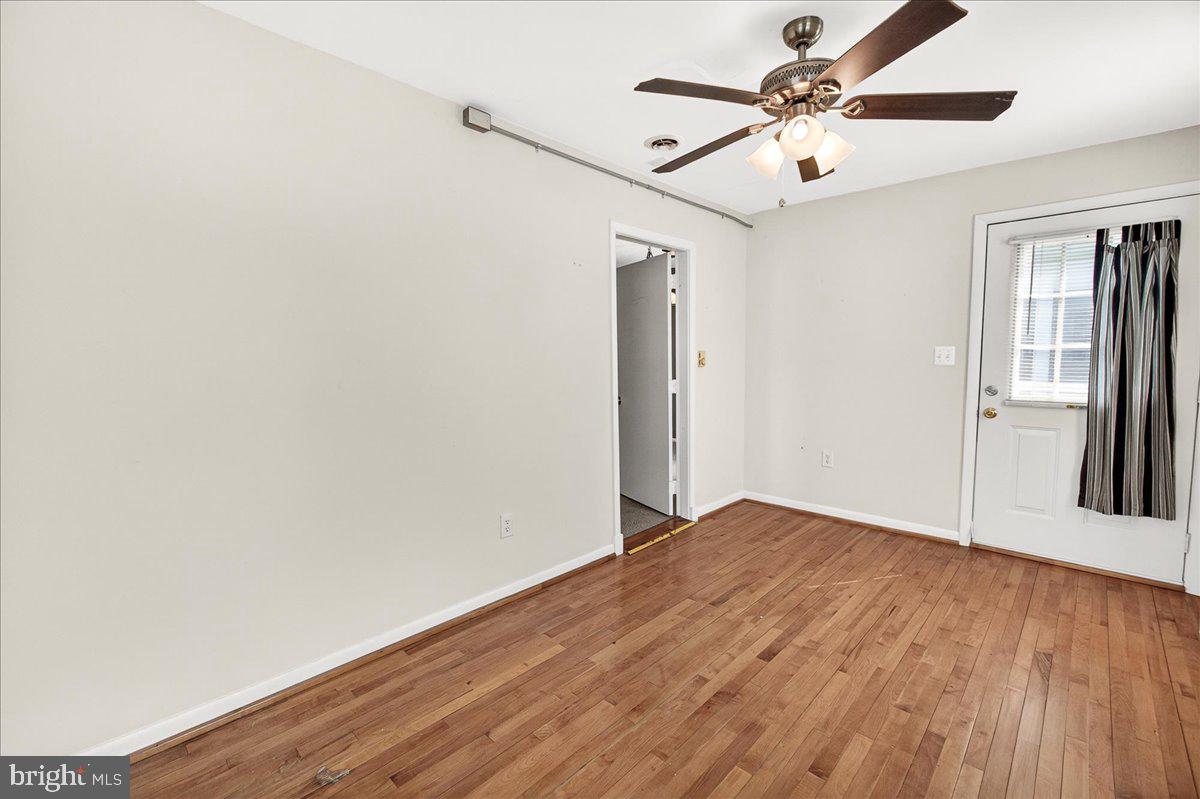 CRESTWOOD VILLAGE - Residential