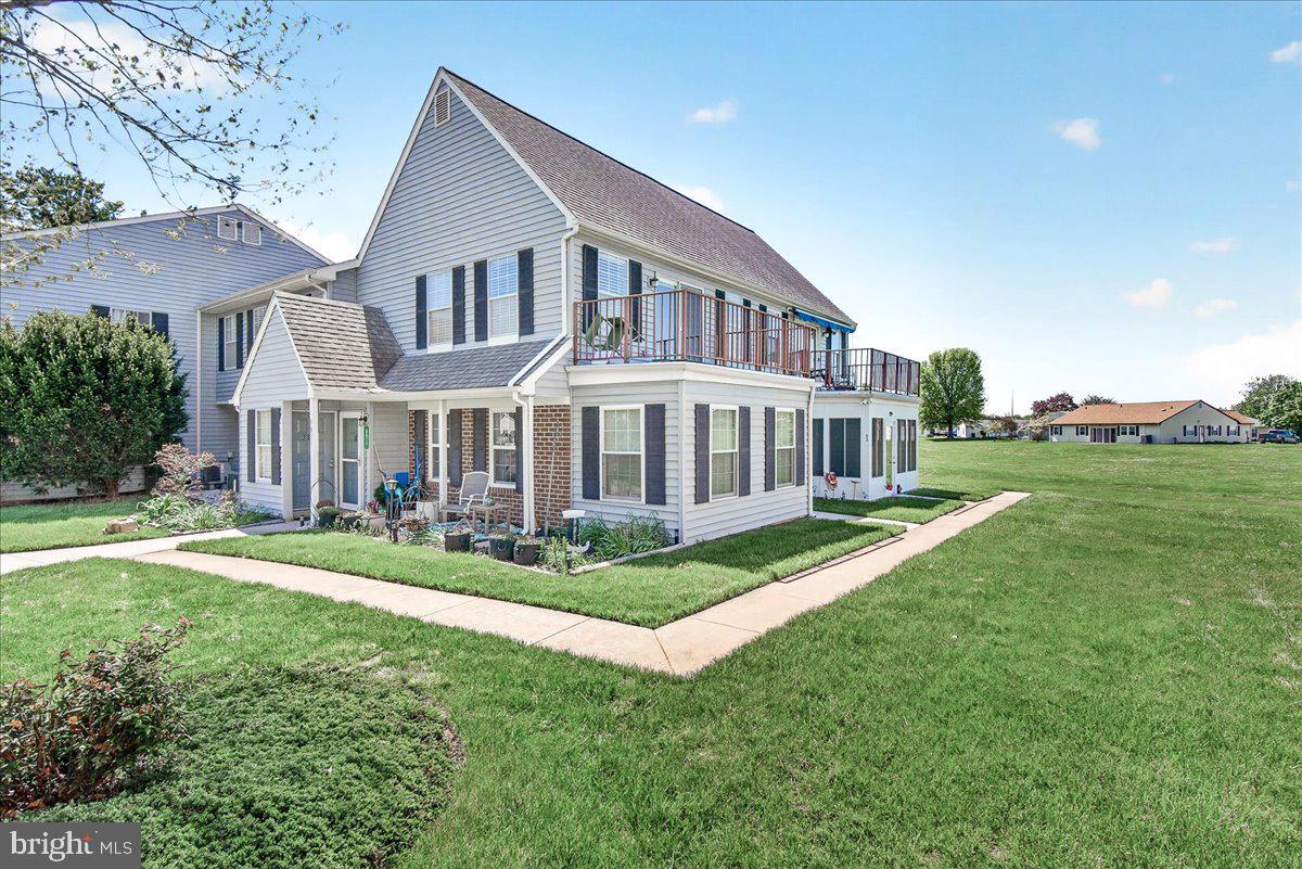 CRESTWOOD VILLAGE - Residential