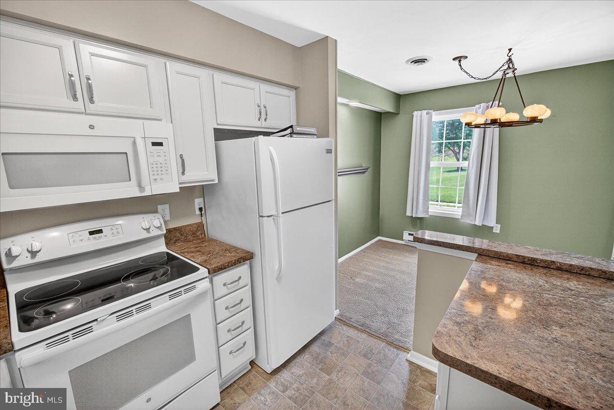 CRESTWOOD VILLAGE - Residential