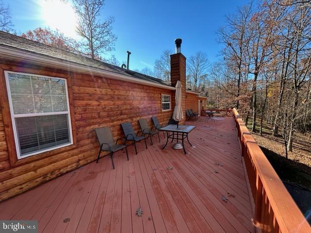 LITTLE MOUNTAIN ESTATES - Residential