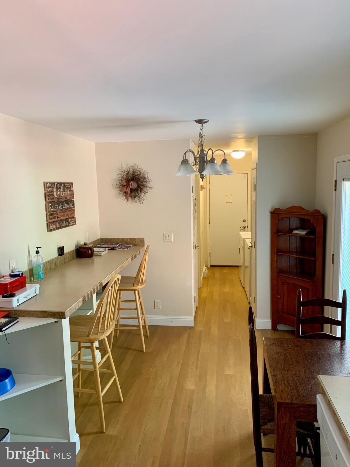 LITTLE MOUNTAIN ESTATES - Residential