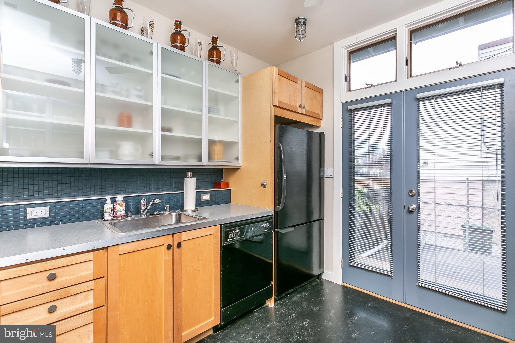 RIVERSIDE - Residential