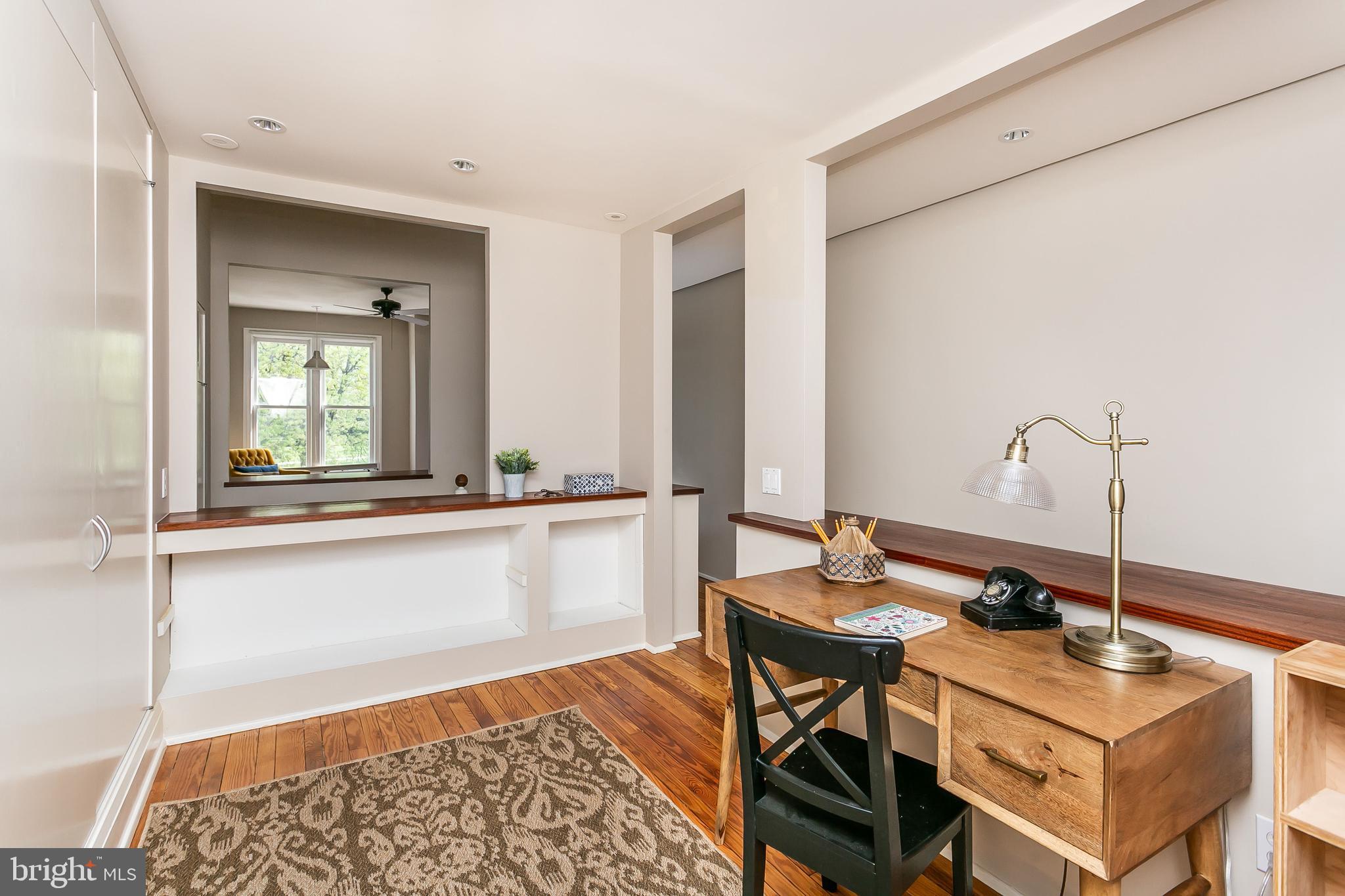 RIVERSIDE - Residential