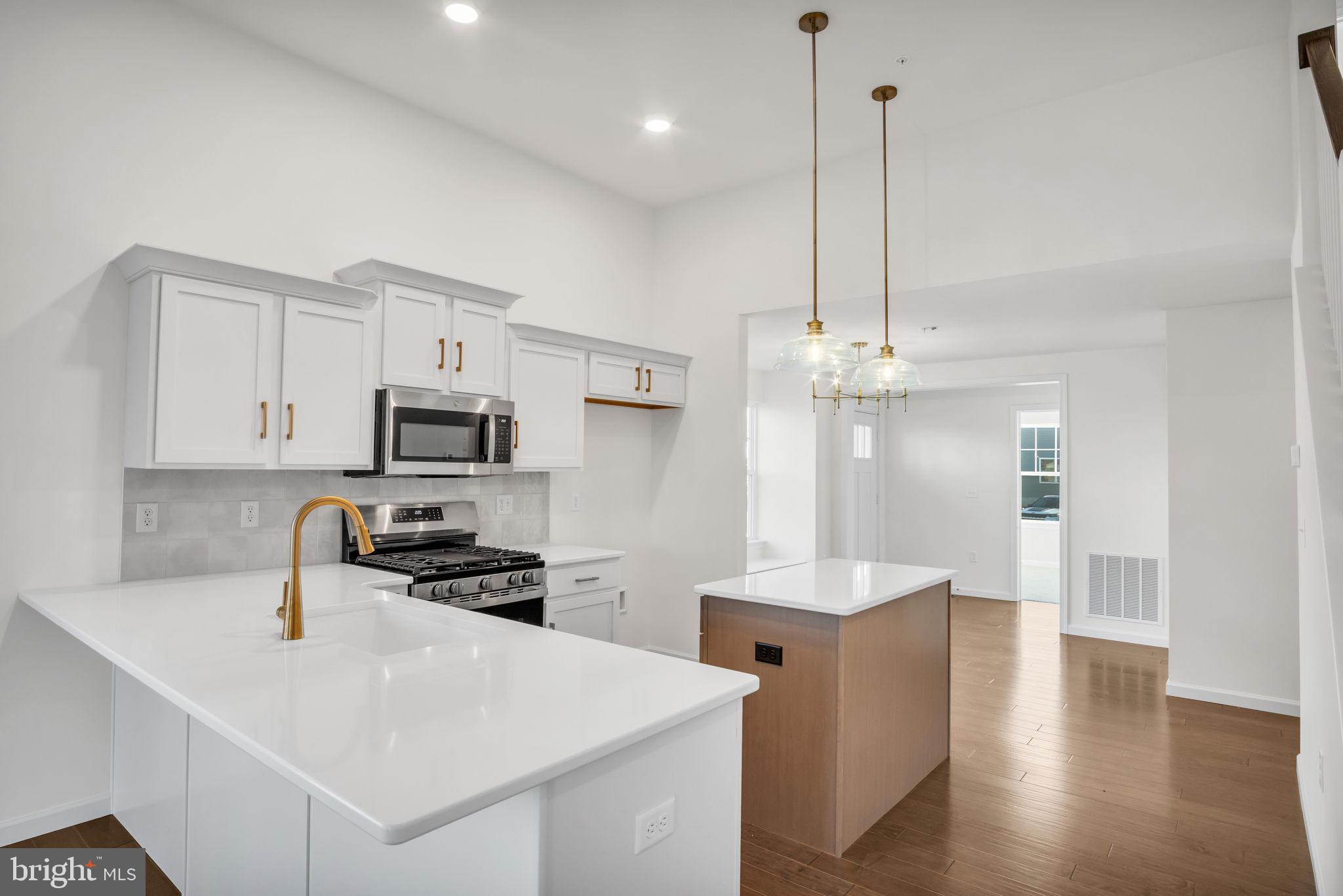 131 BEECH TREE COURT 144-10