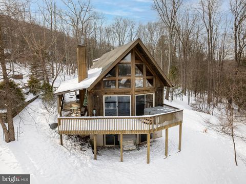 Photo of 231 Santa Fe Trail, OAKLAND, MD 21550 (MLS # MDGA2011082)