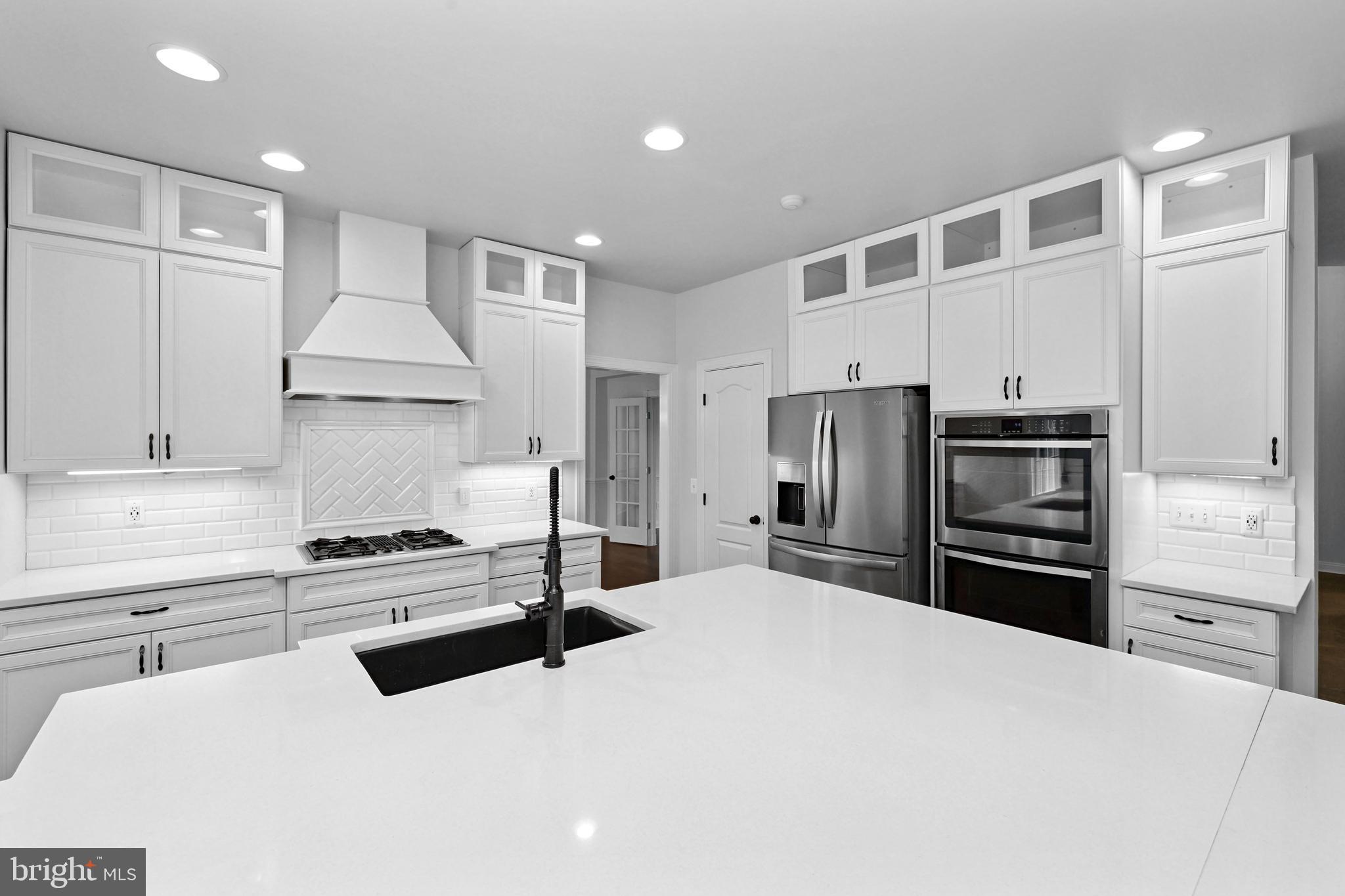 5008 DESERT FOREST COURT