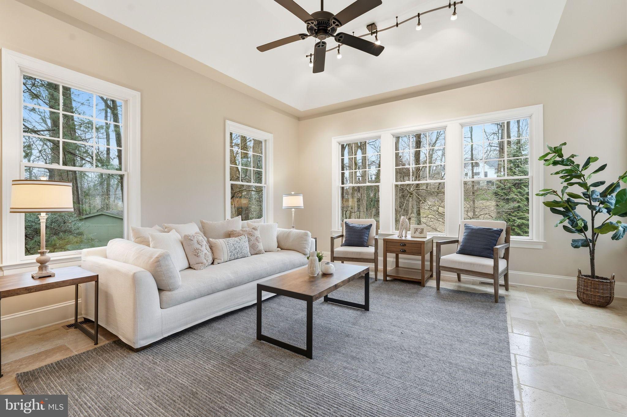 FRANKLIN PARK - Residential