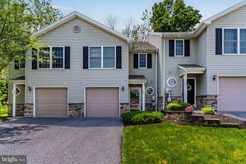 7883 MANADA COURT HARRISBURG PA 17112
