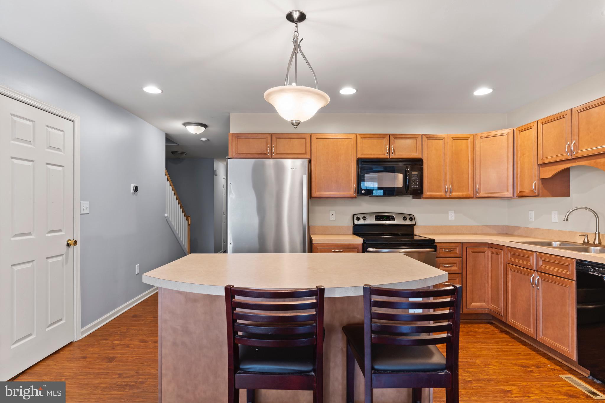 7883 MANADA COURT