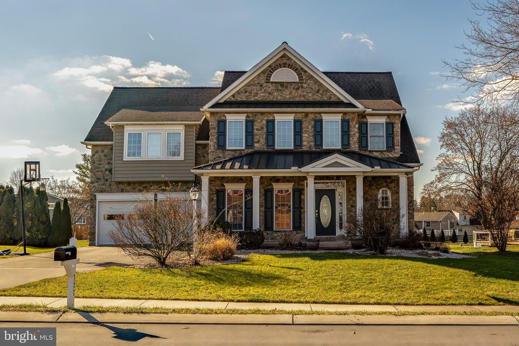 Photo of 327 Broadmoor Dr, Willow Street, PA 17584 (MLS # PALA2045184)